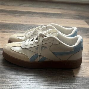 Reebok women’s Cream and Blue Sneakers